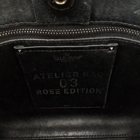 Valentino Garavani Atelier 03 Rose Edition Bag - Picture 9 of 13